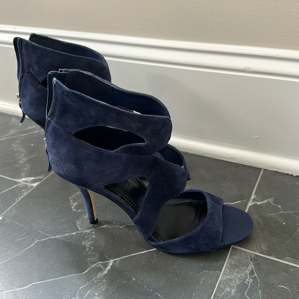 Sexy blue suede shoes with zipper